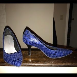 Navy blue Christian Soriano heels